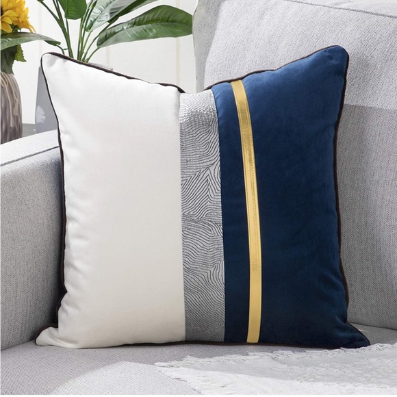 Luxury HomeElegant Navy & Cream Soft Velvet Color Block Throw Pillow Cover
